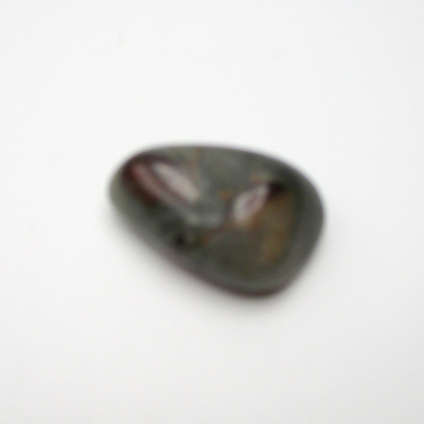 Bloodstone Tumbled Stone – 1.25″ × 1″ × 0.5″ | Crystal Cave Rocks
