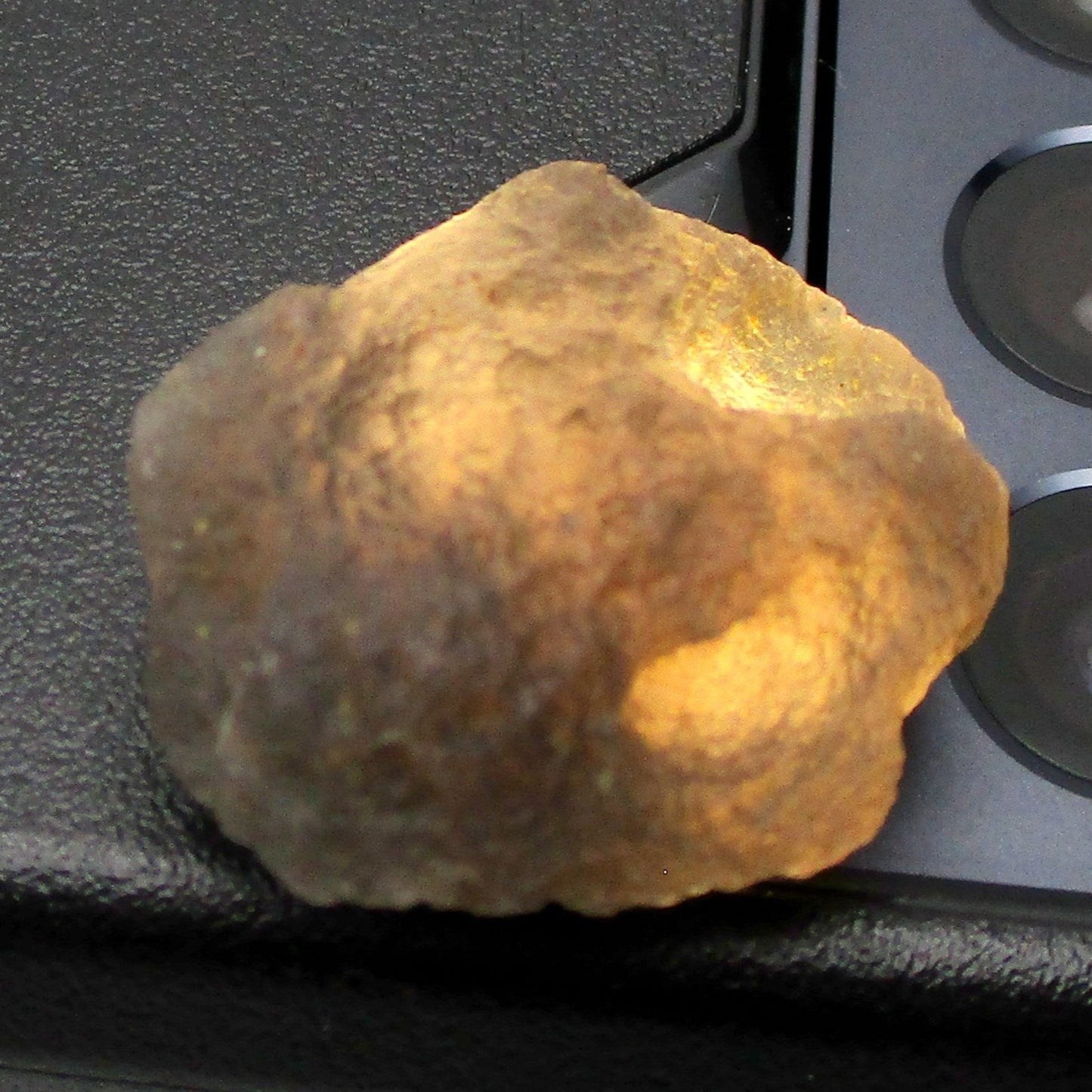Agni Manitite Tektite – Medium (Pearl of Fire)