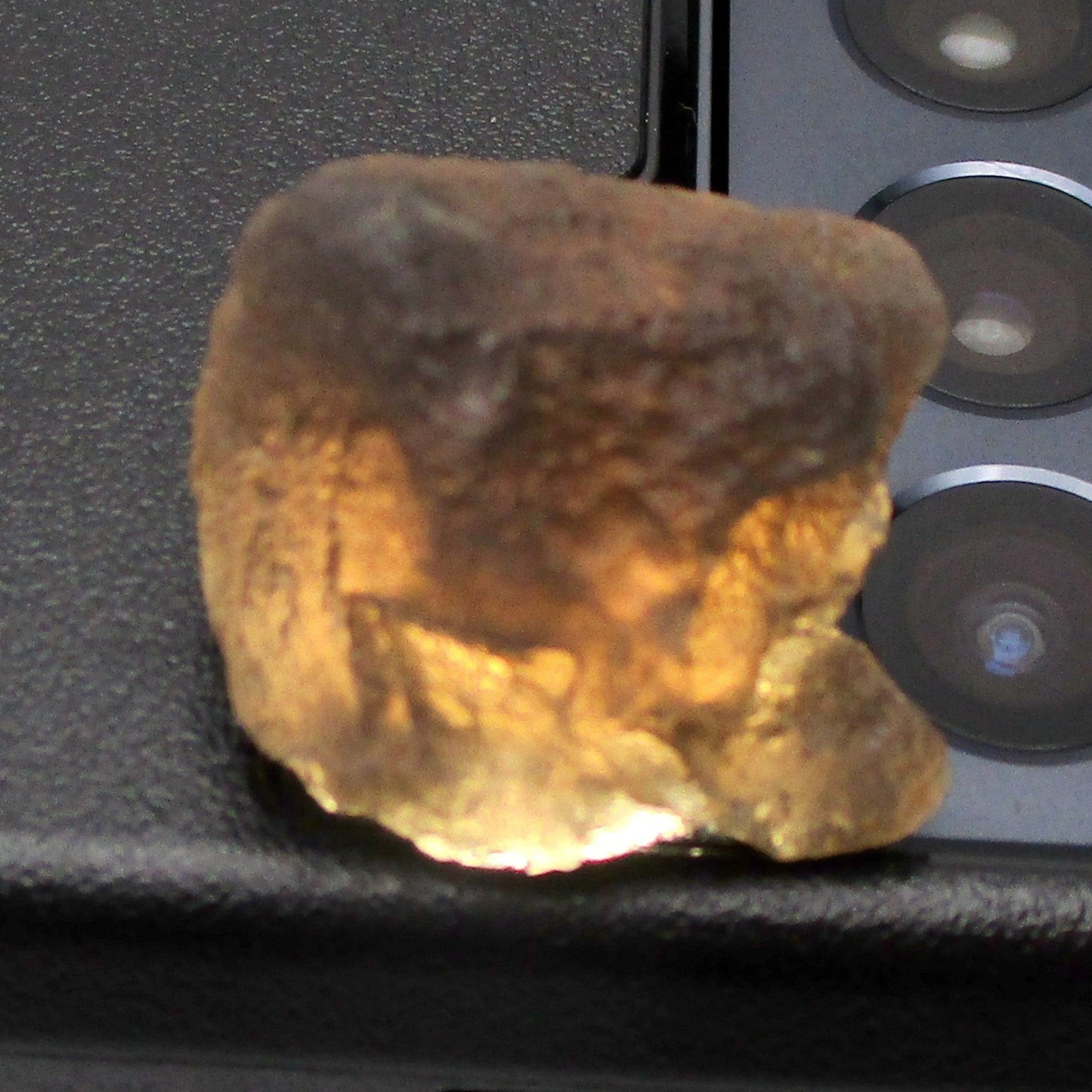 Agni Manitite Tektite – Medium (Pearl of Fire)