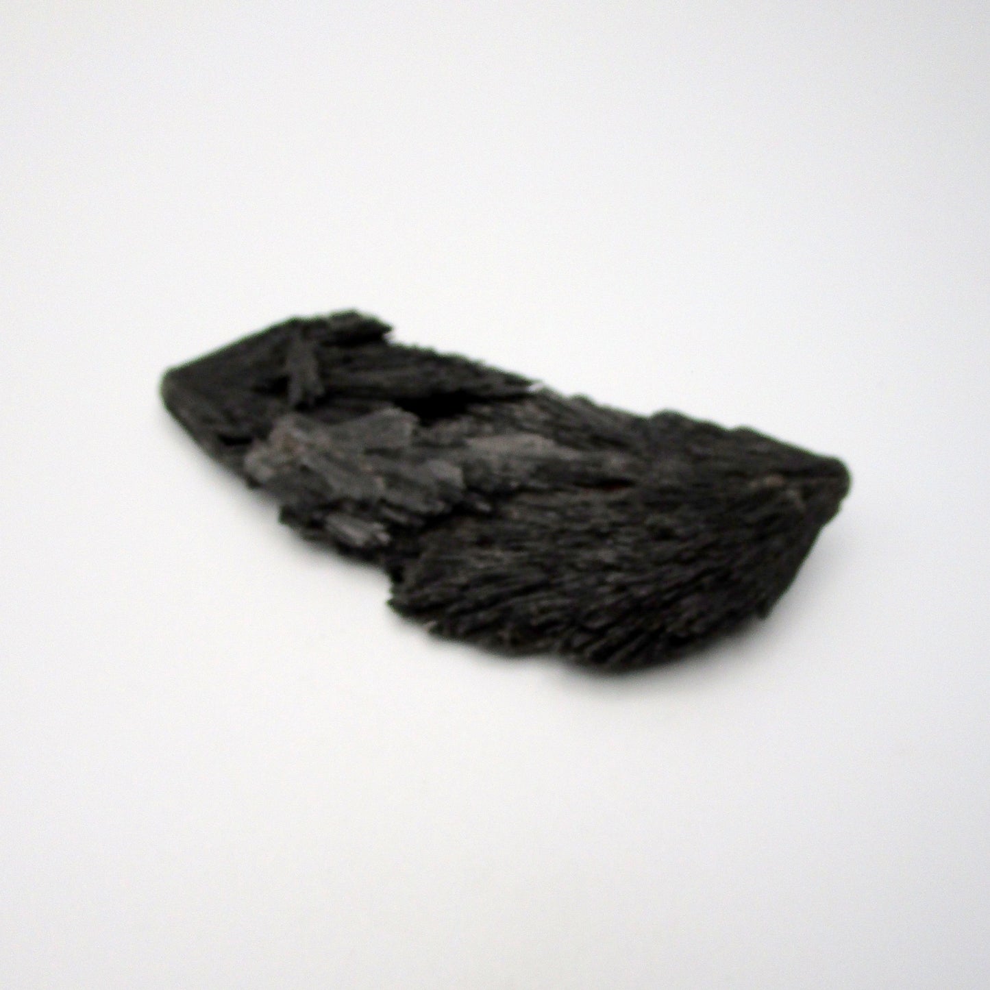 Black Kyanite Fan – XL (5.5" × 2.25")